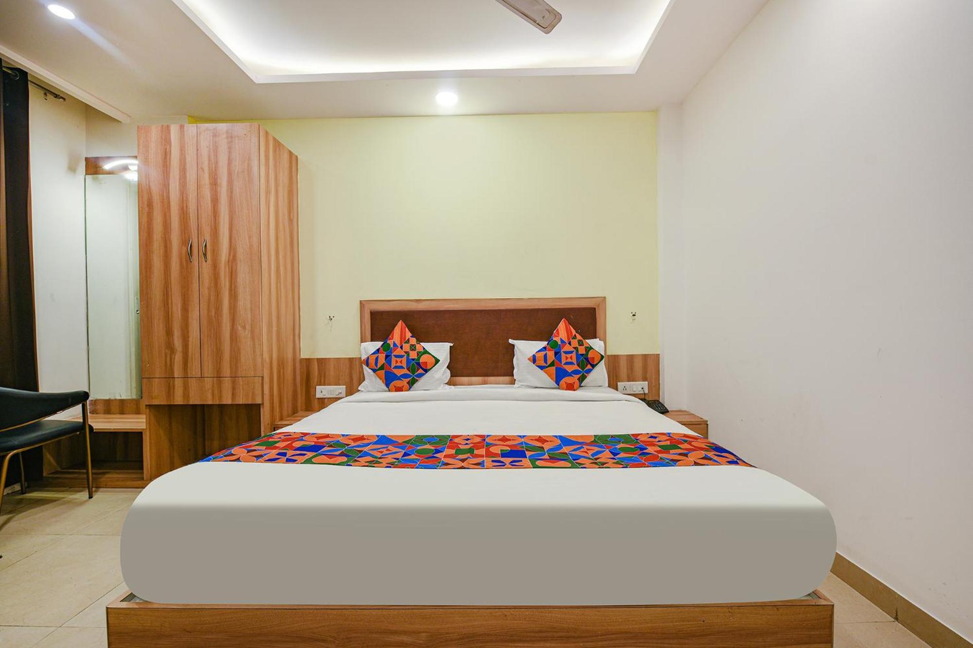 Fabhotel Royal Residency I Hotel New Delhi