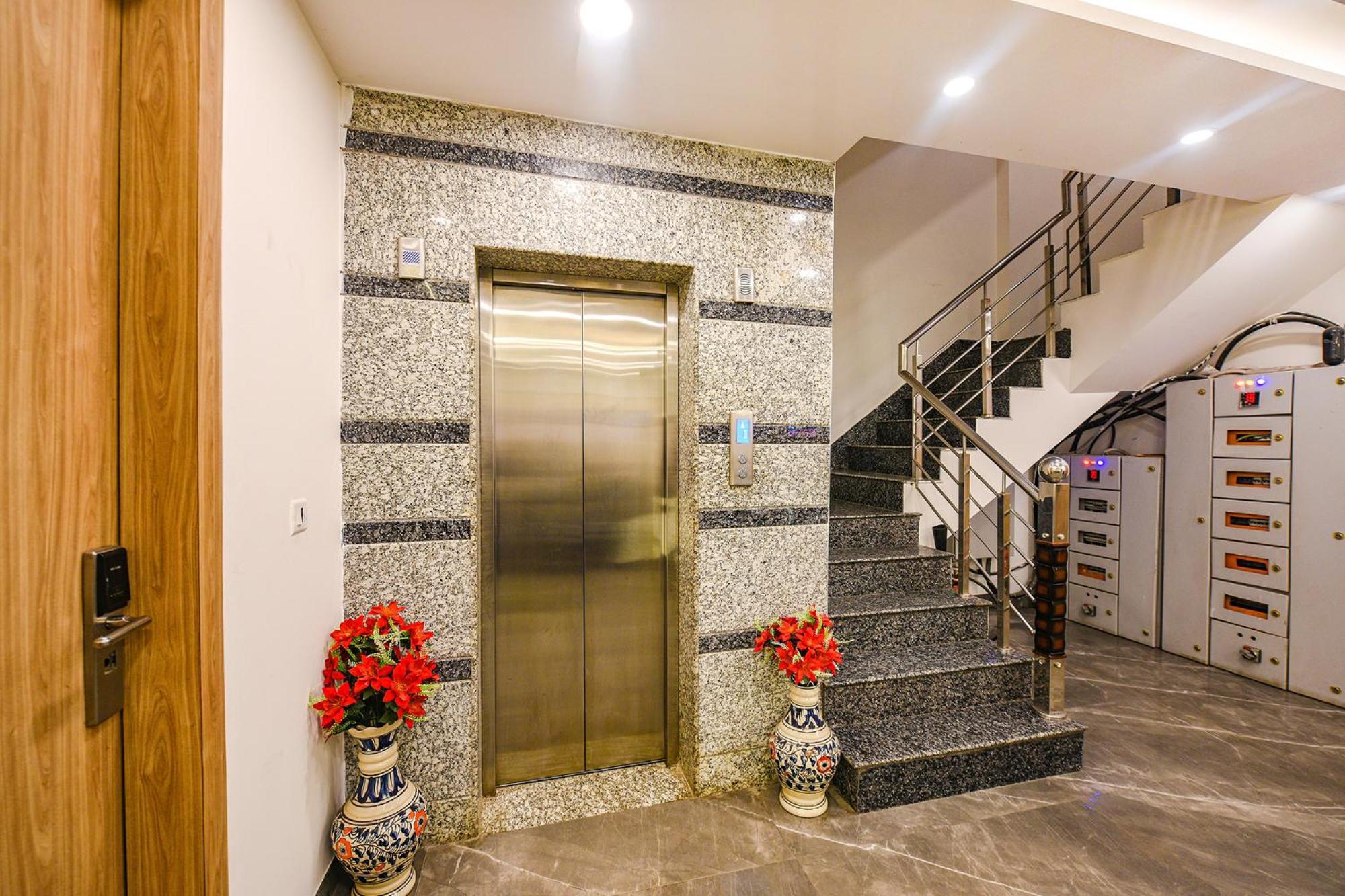Hotel Fabhotel Royal Residency I New Delhi